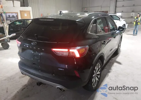 2021 Ford Escape Titanium Hybrid z USA, uszkodzony, nr VIN 1FMCU9DZ8MUB10948